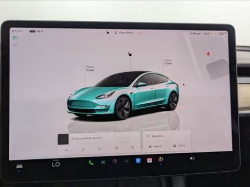 Used 2023 Tesla Model 3 Standard Range image 27