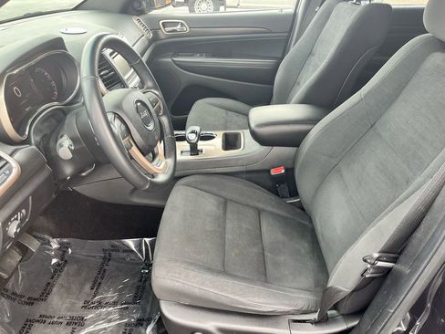 Used 2015 Jeep Grand Cherokee Laredo w/ Quick Order Package 23E image 12