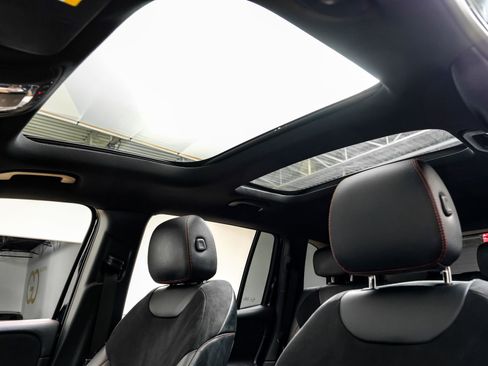 Used 2023 Mercedes-Benz GLB 250 4MATIC image 5