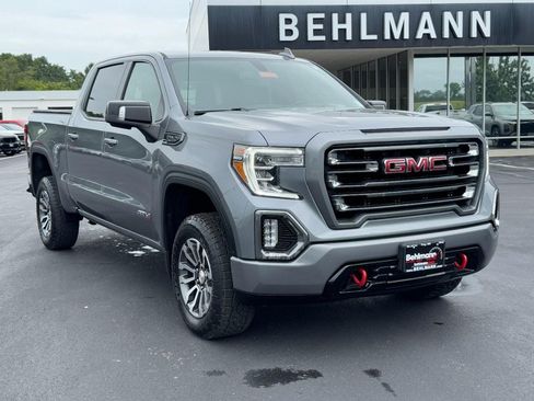 Used 2021 GMC Sierra 1500 AT4 w/ AT4 Preferred Package AWD/4WD image 2