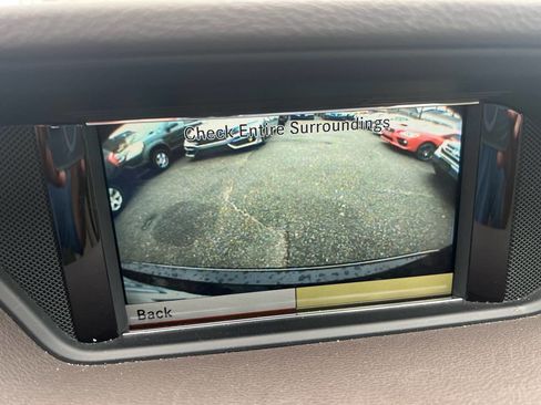 Used 2011 Mercedes-Benz E 350 4MATIC Sedan image 19