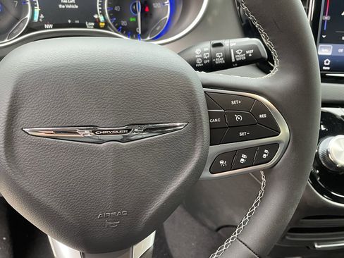 New 2026 Chrysler Voyager LX image 26