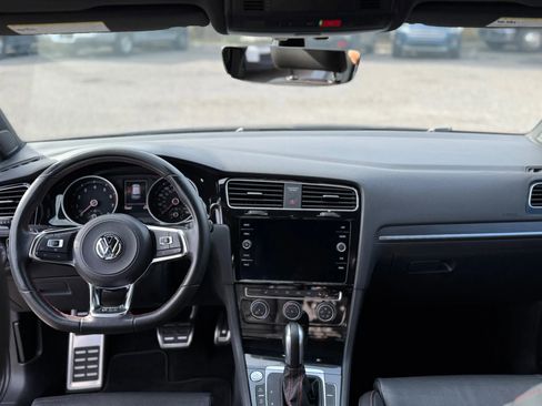 Used 2020 Volkswagen GTI SE image 20