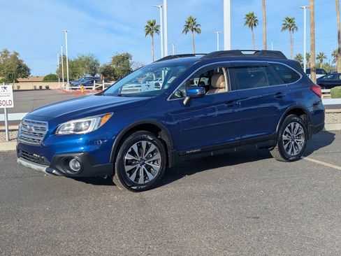 Used 2016 Subaru Outback 3.6R Limited image 2