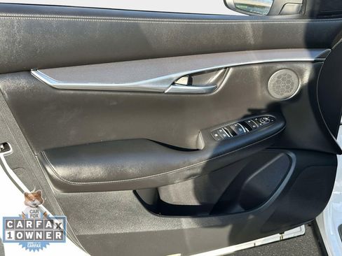 Used 2022 INFINITI QX50 Luxe w/ Cargo Package AWD/4WD image 19