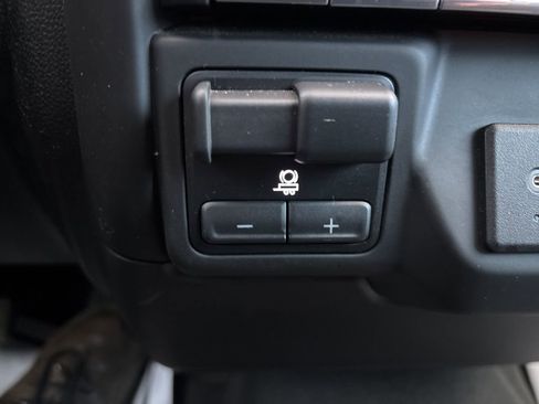 Certified 2023 Chevrolet Silverado 1500 Custom AWD/4WD image 33