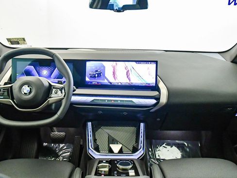 Used 2025 BMW X3 xDrive30i w/ Convenience Package image 15