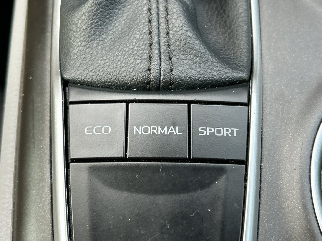 Used 2023 Toyota Camry LE FWD image 32