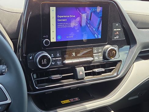 New 2026 Toyota Highlander XSE AWD/4WD image 11