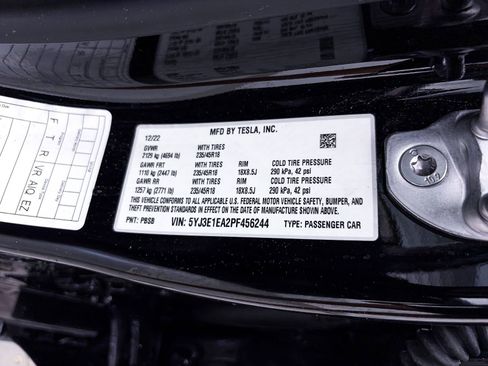 Used 2023 Tesla Model 3 Standard Range RWD image 32