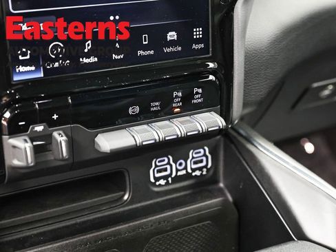 Used 2024 RAM 2500 Laramie w/ Night Edition AWD/4WD image 21