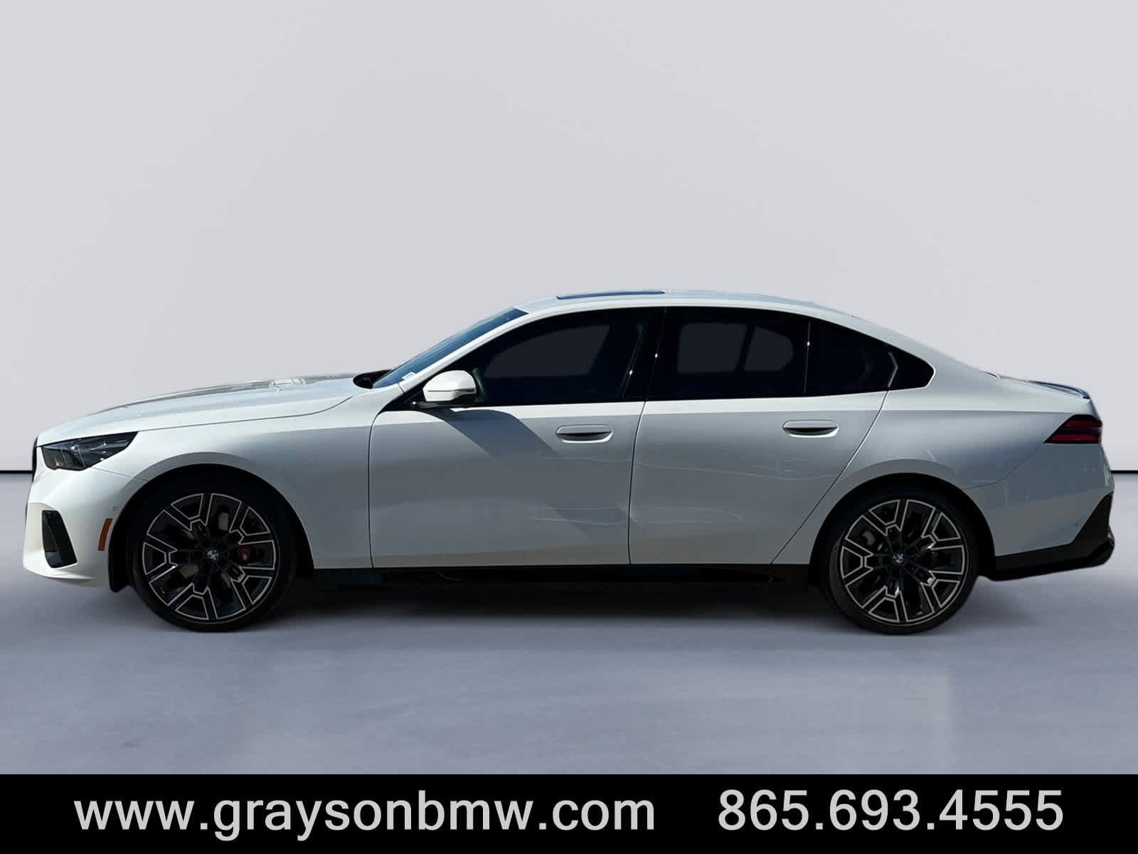 Used 2024 BMW 530i xDrive w/ M Sport Package AWD/4WD image 6