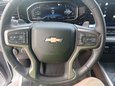 Used 2022 Chevrolet Silverado 1500 High Country w/ High Country Premium Package image 65