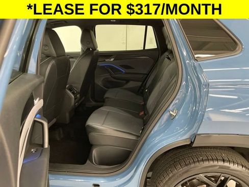 Used 2026 Volkswagen Tiguan SE R-Line AWD/4WD image 8