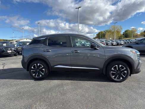 New 2026 Nissan Kicks SV w/ Cold Weather Package image 4