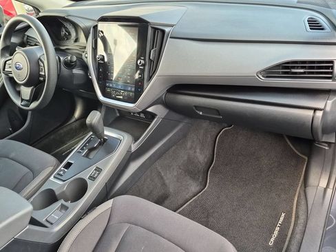 Used 2025 Subaru Crosstrek 2.5i Premium AWD/4WD image 31