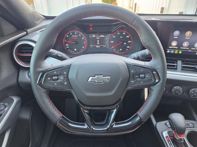 Used 2025 Chevrolet Trax RS w/ Driver Confidence Package FWD image 15
