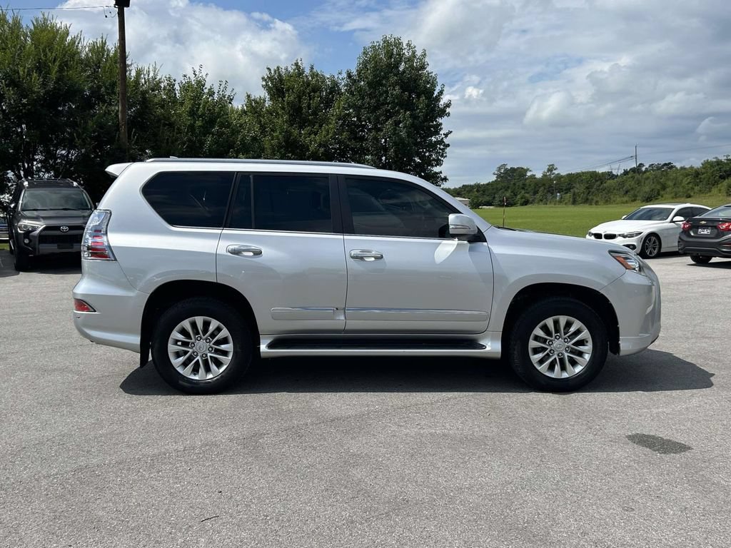 Used 2019 Lexus GX 460 Premium w/ Premium Package AWD/4WD image 8