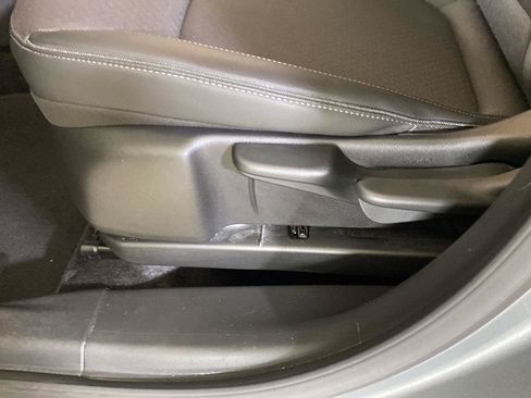 Used 2024 Buick Encore GX Preferred FWD image 6