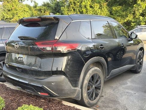 Used 2023 Nissan Rogue SV w/ SV Premium B Package FWD image 6