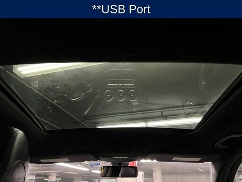 Used 2019 Mercedes-Benz C 300 4MATIC Sedan image 9