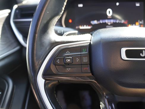 Used 2021 Jeep Grand Cherokee L Limited w/ Luxury Tech Group II image 20