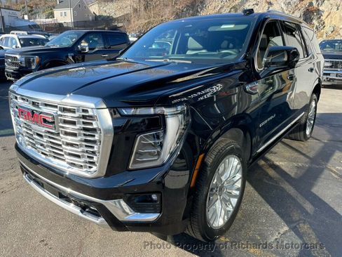 Used 2026 GMC Yukon Denali w/ Sun & Power Step Package image 5