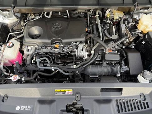 Used 2021 Toyota Highlander Limited FWD image 23