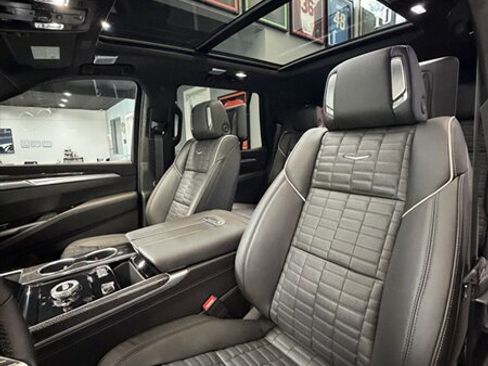 Used 2026 Cadillac Escalade V w/ LPO, ONYX Package AWD/4WD image 9