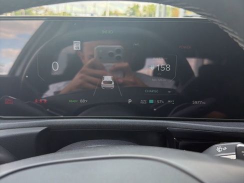 Used 2025 Kia EV6 Light w/ Light LR Technology Package image 8