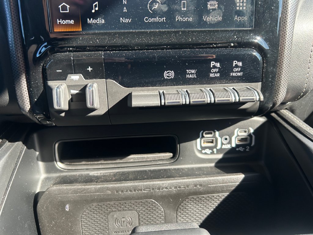Used 2024 RAM 3500 Limited w/ Night Edition AWD/4WD image 25