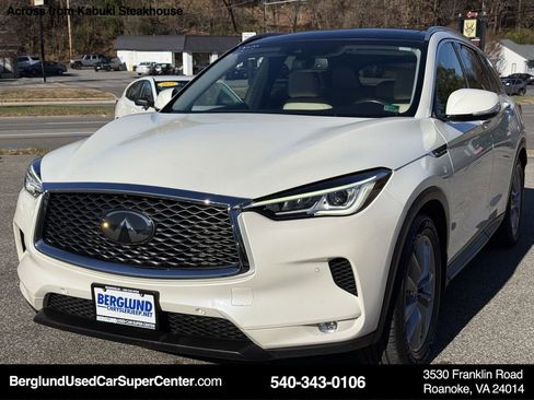 Used 2021 INFINITI QX50 Essential w/ Convenience Package image 9