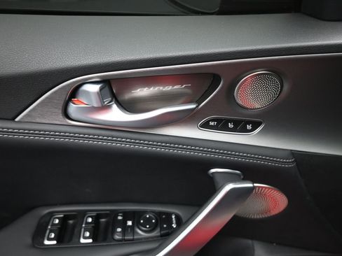 Used 2021 Kia Stinger GT2 image 13