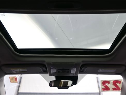 Used 2022 Toyota RAV4 XLE w/ Convenience Package image 18