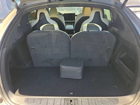 Used 2025 Tesla Model X AWD/4WD image 7
