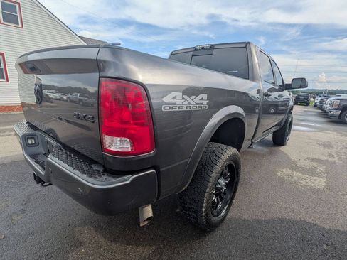 Used 2017 RAM 2500 Big Horn w/ Sport Appearance Group AWD/4WD image 8