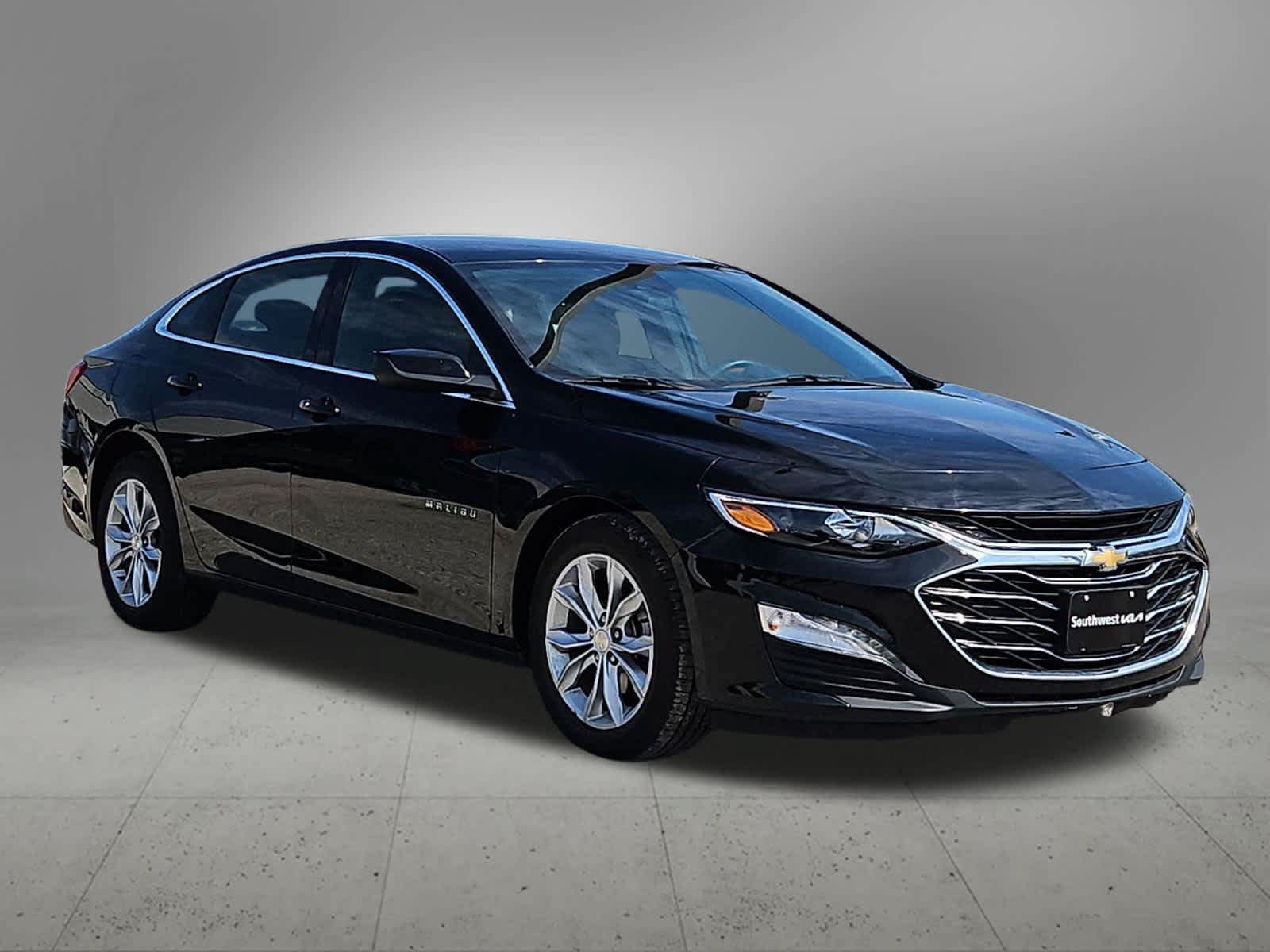 Used 2025 Chevrolet Malibu LT FWD image 8