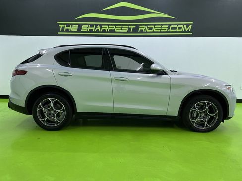 Used 2022 Alfa Romeo Stelvio Sprint AWD/4WD image 11