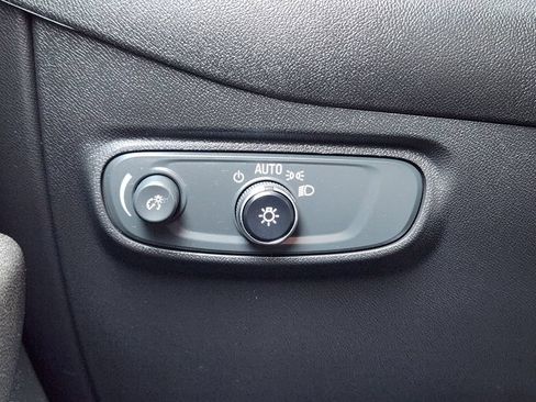 Certified 2024 Chevrolet Equinox RS FWD image 22