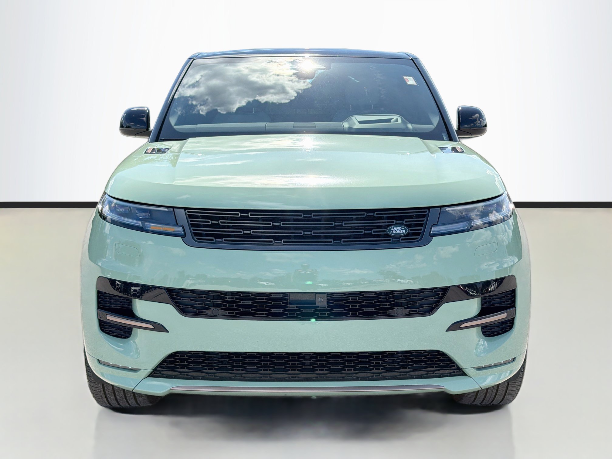 Used 2025 Land Rover Range Rover Sport Dynamic SE AWD/4WD image 8