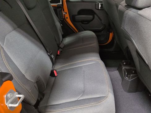 Used 2025 Jeep Wrangler Sport S image 21