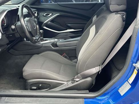 Used 2016 Chevrolet Camaro LT image 13