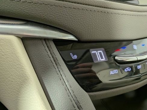 Certified 2023 Cadillac XT5 Premium Luxury w/ LPO, Floor Liner Package image 13