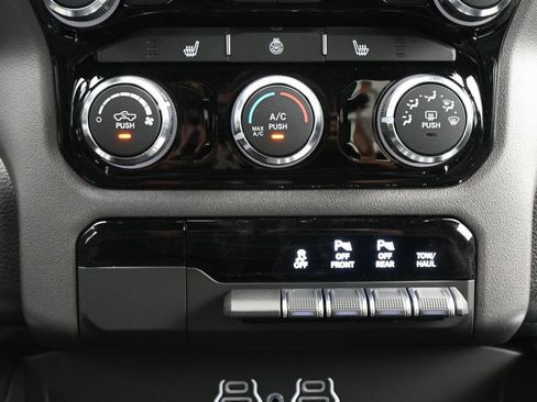 New 2026 RAM 1500 Big Horn w/ Night Edition AWD/4WD image 17