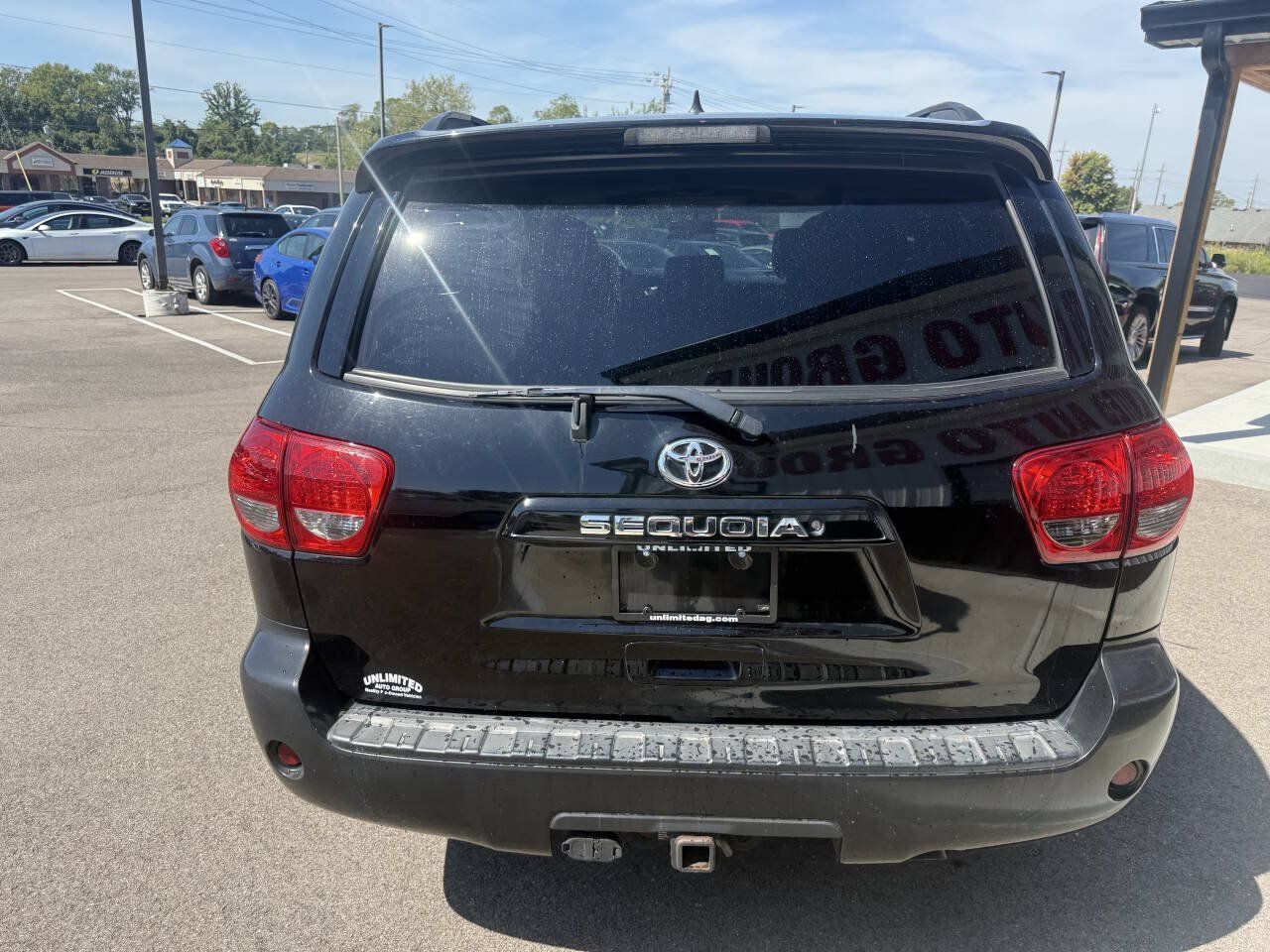 Used 2017 Toyota Sequoia SR5 RWD image 8