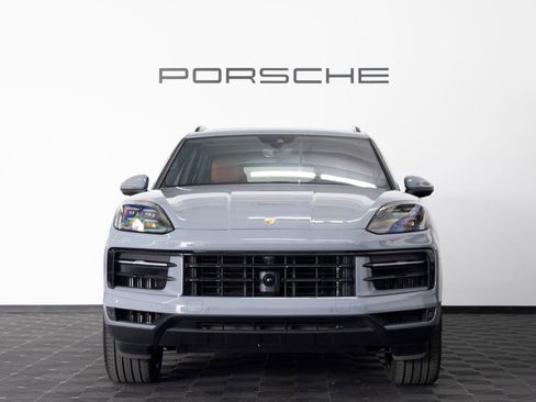 Certified 2026 Porsche Cayenne S AWD/4WD image 10
