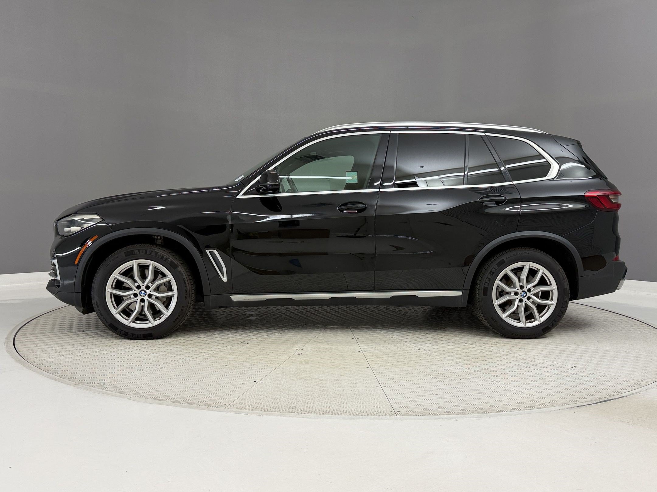 Used 2020 BMW X5 sDrive40i w/ Convenience Package RWD image 2