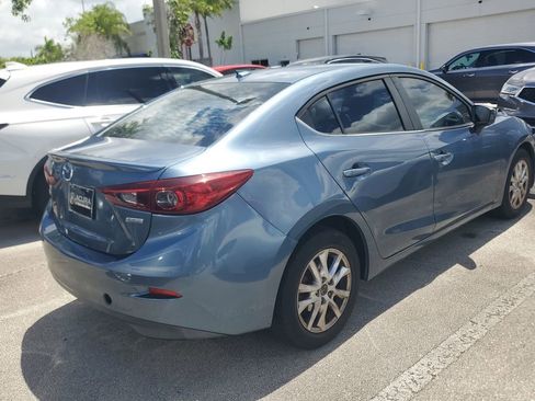Used 2016 MAZDA MAZDA3 i Touring w/ Popular Equipment Package FWD image 8