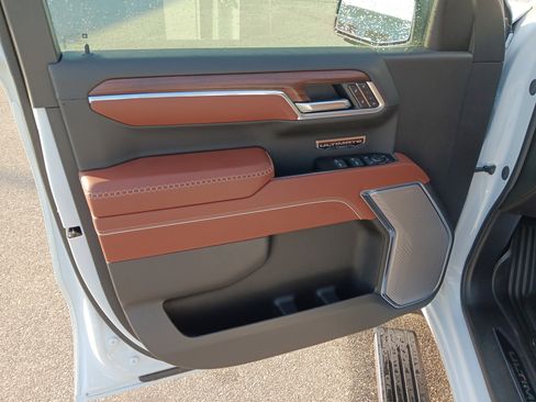 New 2026 GMC Sierra 1500 Denali Ultimate image 8