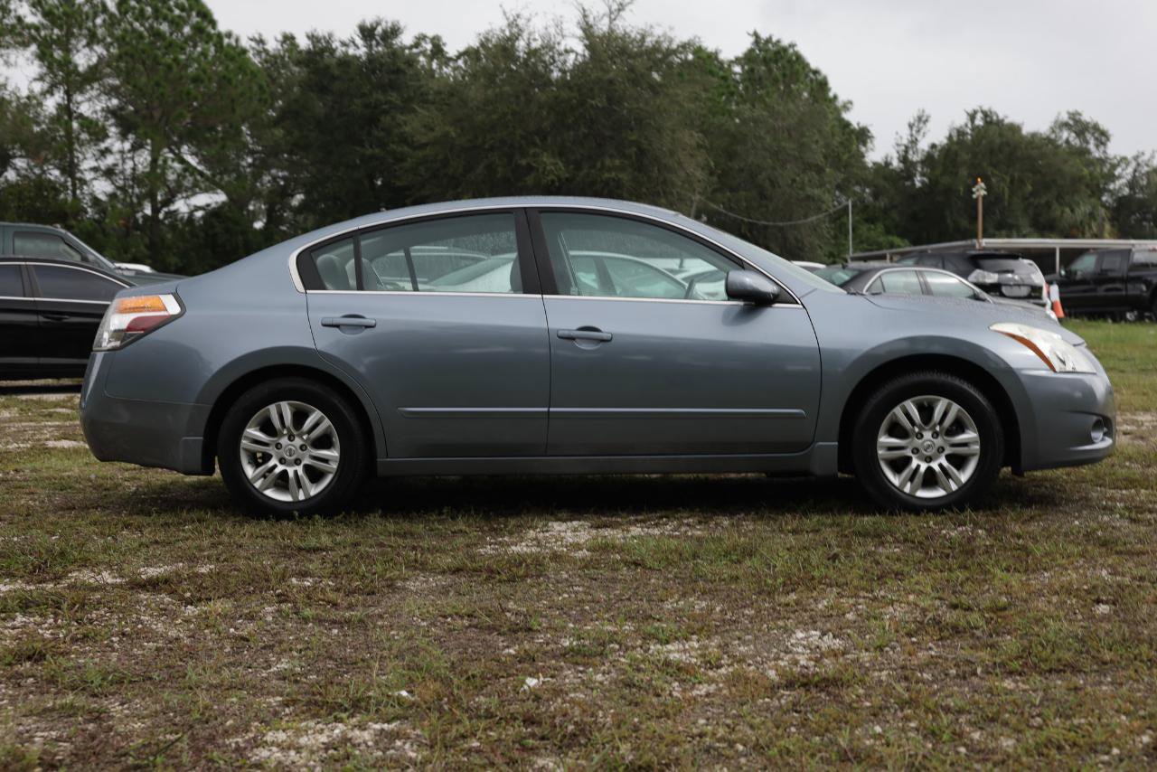 Used 2011 Nissan Altima 2.5 S w/ Convenience Pkg FWD image 13